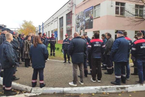 26.10 20 Strajkowali pracownicy Mińskiej Fabryki Silników MMZ.