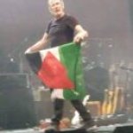 Facebook cenzuruje Rogera Watersa za trzymanie palestyńskiej flagi