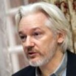 Wysiłki chcącego zemsty imperium USA skutkują nakazem ekstradycji dla Juliana Assange’a