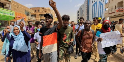 Sudański strajk generalny odłożony po groźnych powodziach, ale opór trwa