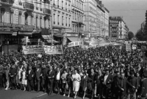 Lyon, Francja, 1968 r.  Demonstracja podczas  majowego strajku generalnego.