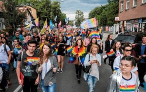 15.09.18 Pierwszy Szczeciński Marsz Równości. Masowe manifestacje  są najlepszą bronią przeciw sadystycznym homofobom.