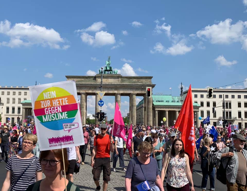 19.05.19 Berlin. 150 tys. osób uczestniczyło w antyrasistowskich 
demonstracjach w Niemczech, w Berlinie – 20 tys.