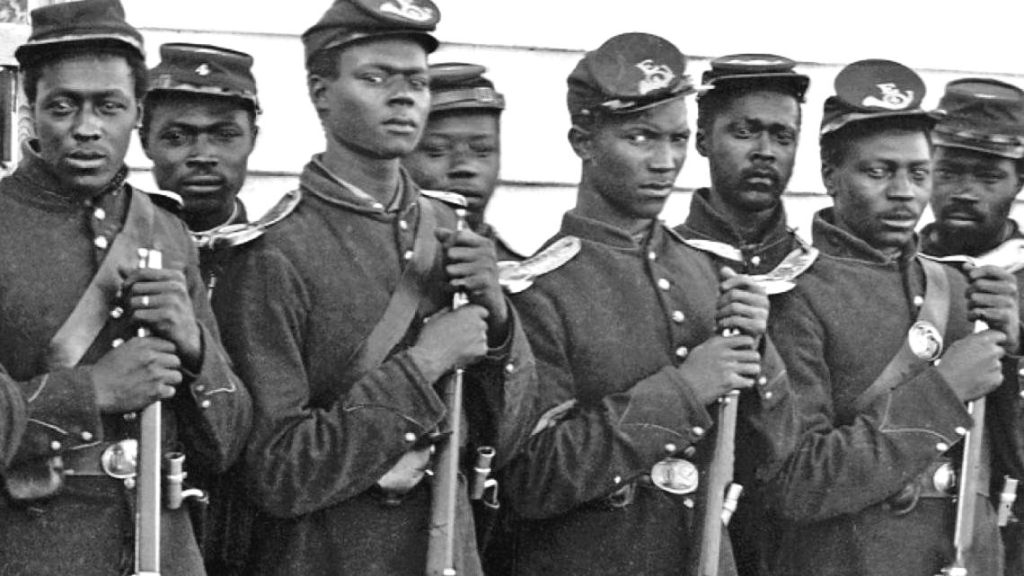 Żołnierze podczas wojny secesyjnej w USA. Większość z nich było niewolnikami.