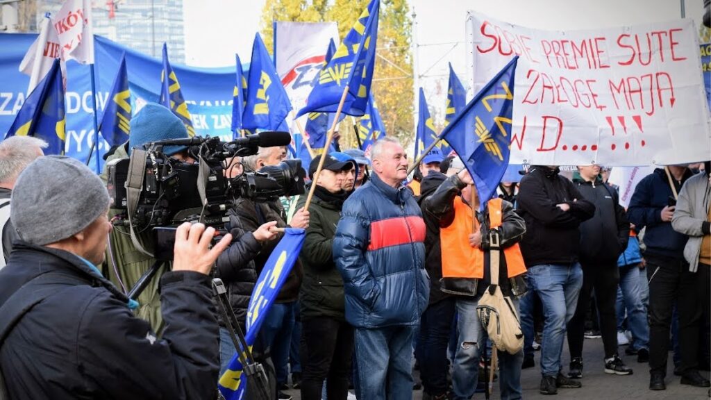 08.11.23 Warszawa. Protest przed siedzibą PKP CARGO S.A