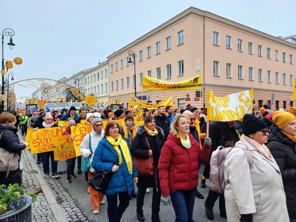 05.12.24 Warszawa. Liczna demonstracja: „Stop likwidacji centrów zdrowia psychicznego”.