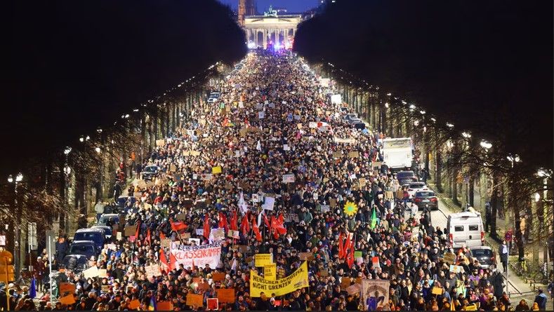 02.02.2025. Demonstracja w Berlinie przeciwko AfD.