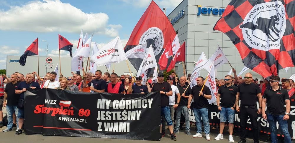 Ze wsparciem 13 czerwca pod Jeremiasa przyjechali górnicy zrzeszeni w WZZ Sierpień ’80.