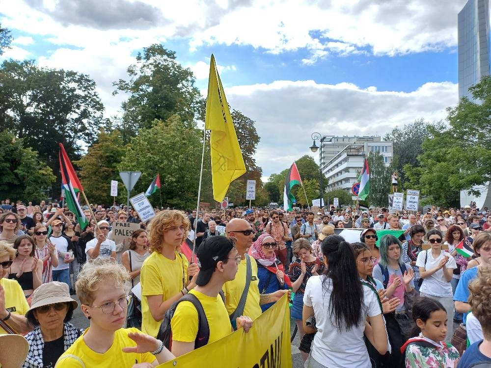 17 sierpnia w Warszawie odbył się Marsz dla Palestyny. Tym razem nie setki, jak zwykle, lecz tysiące osób wyszły na ulice.
